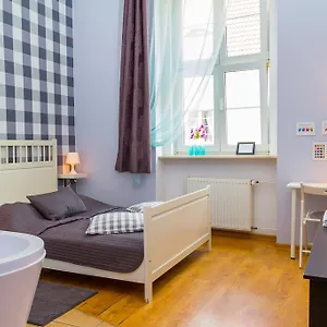 tey-hostel.poznan-hotels.com/